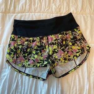 Lululemon Speed Up Shorts High Rise 2.5”